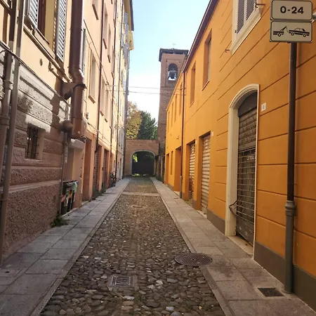 Dei Gallucci * Modène
